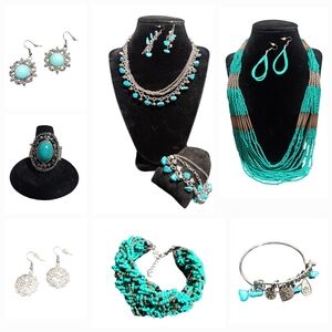 Elegant Silver and Turquoise Jewelry Set